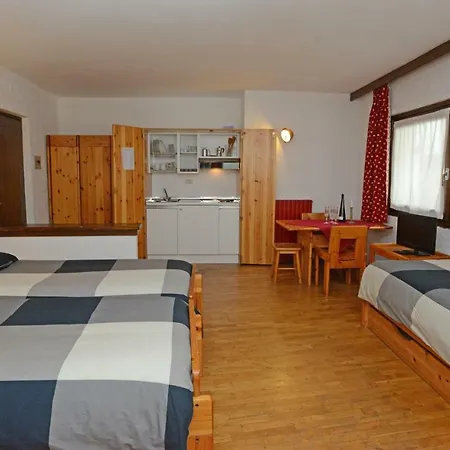 Cotril Apartahotel *